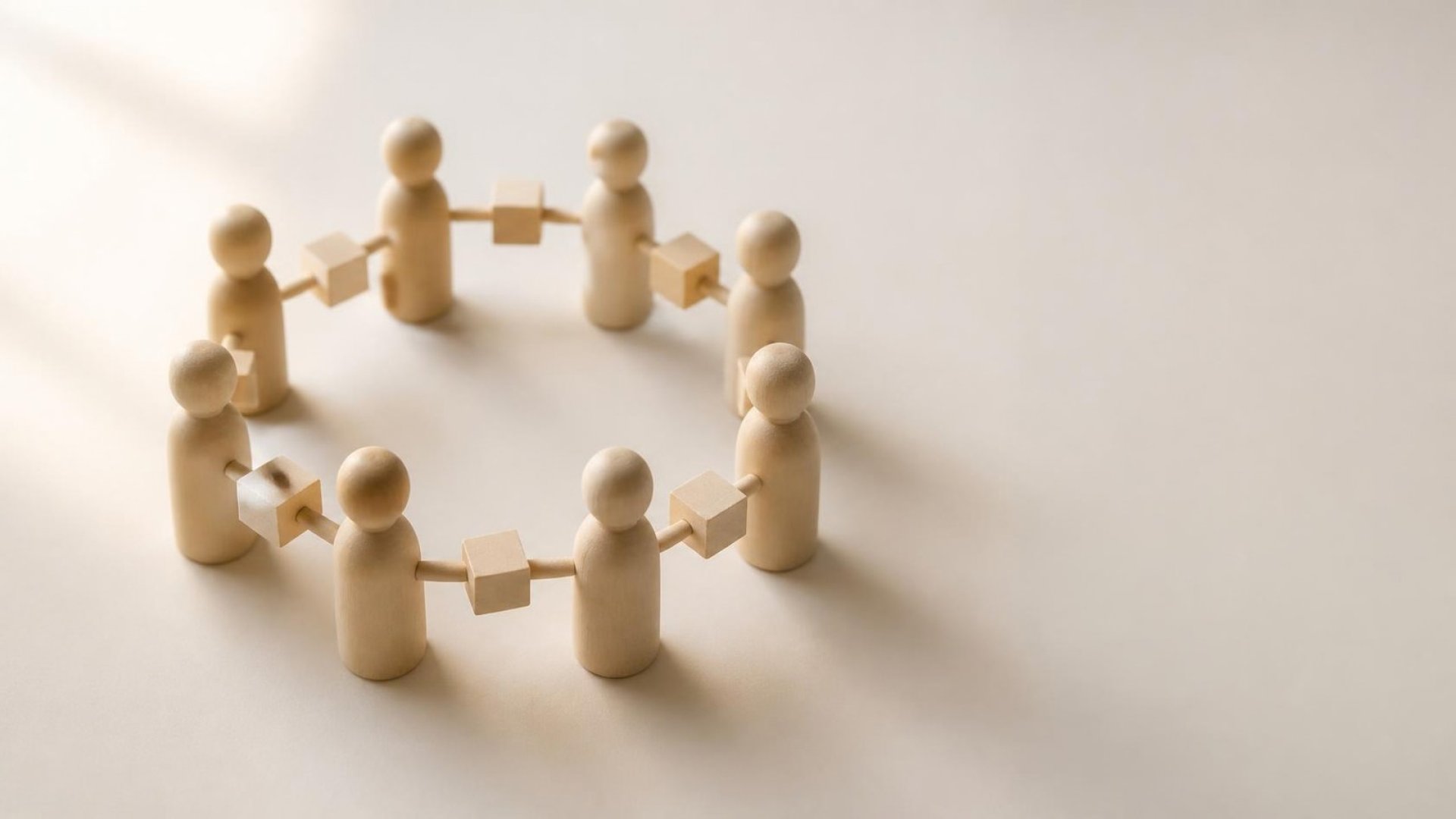 Post-Sale Operational Blindness: Building a Continuous Value Loop with CRM | XON